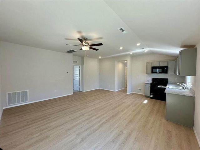 20843 Fairview Street, Edgerton, KS 66021