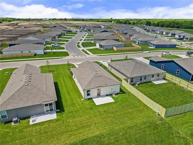 20843 Fairview Street, Edgerton, KS 66021