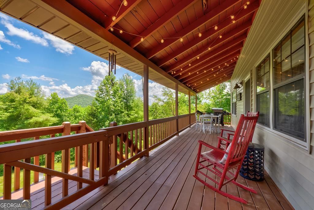 705 Hickory Drive, Mineral Bluff, GA 30559