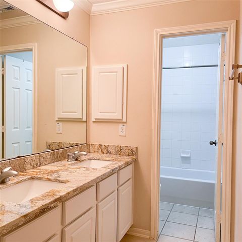 2606 Sun Flare Lane, Pearland, TX 77584