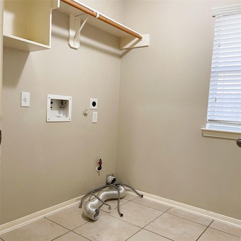 2606 Sun Flare Lane, Pearland, TX 77584