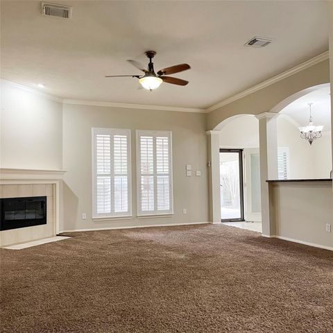 2606 Sun Flare Lane, Pearland, TX 77584