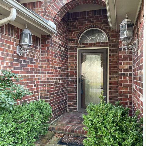 2606 Sun Flare Lane, Pearland, TX 77584