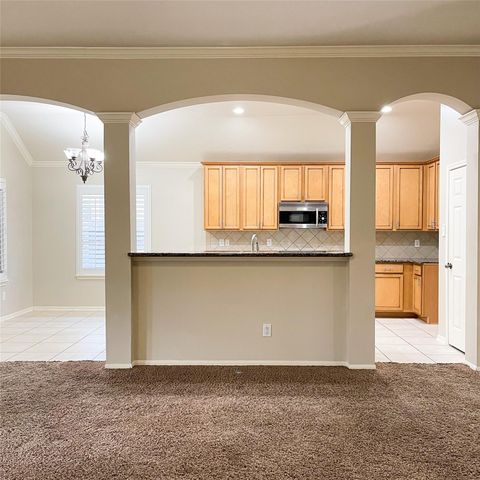 2606 Sun Flare Lane, Pearland, TX 77584