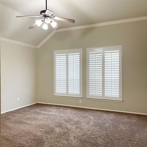 2606 Sun Flare Lane, Pearland, TX 77584