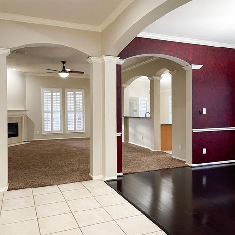 2606 Sun Flare Lane, Pearland, TX 77584