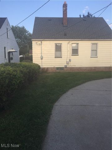 5082 Philip Avenue, Maple Heights, OH 44137