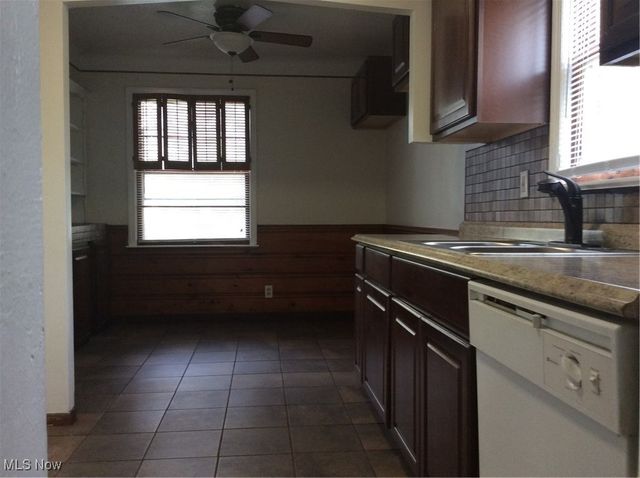 5082 Philip Avenue, Maple Heights, OH 44137