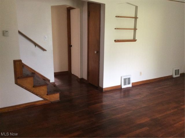 5082 Philip Avenue, Maple Heights, OH 44137