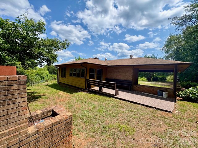 1812 Freemantown Road, Lake Lure, NC 28746