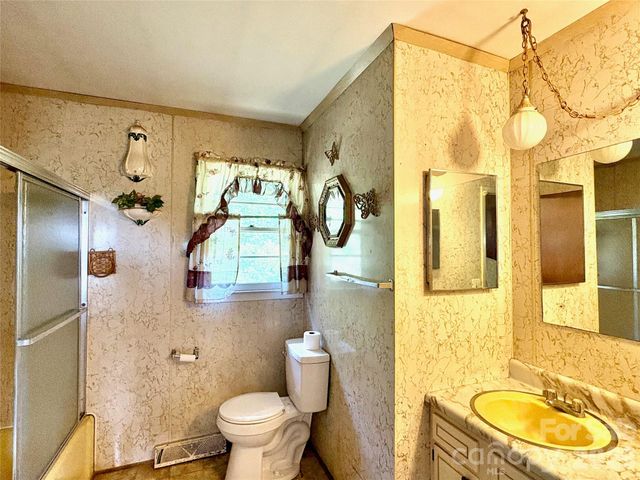 1812 Freemantown Road, Lake Lure, NC 28746