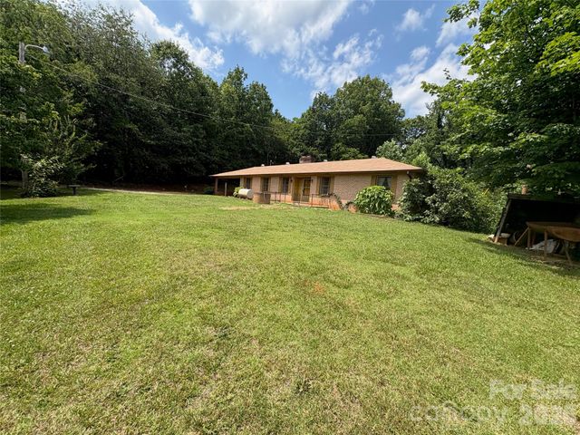 1812 Freemantown Road, Lake Lure, NC 28746