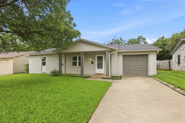 611 Crane Drive, Euless, TX 76039