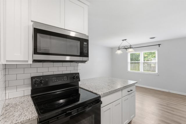 611 Crane Drive, Euless, TX 76039