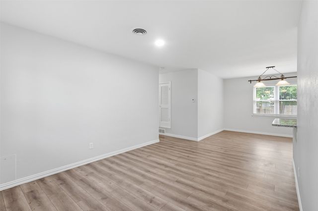 611 Crane Drive, Euless, TX 76039
