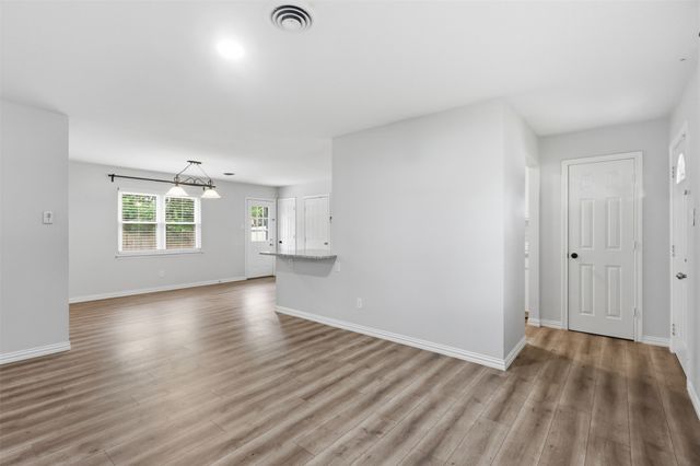 611 Crane Drive, Euless, TX 76039