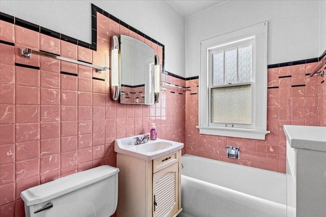 3151 S 10th STREET, Milwaukee, WI 53215
