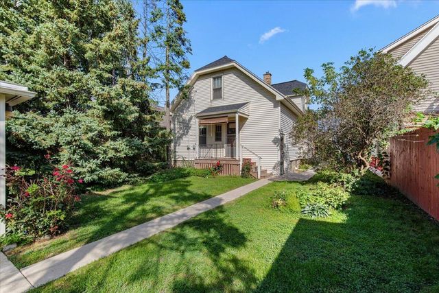 3151 S 10th STREET, Milwaukee, WI 53215