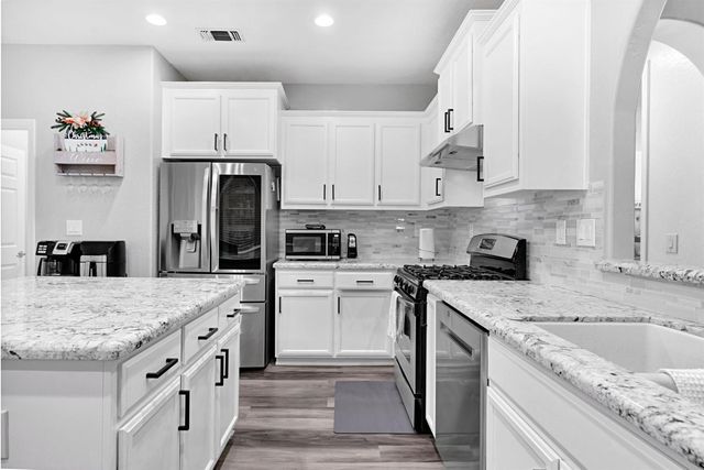 4638 W Oslin Avenue, Fresno, CA 93722