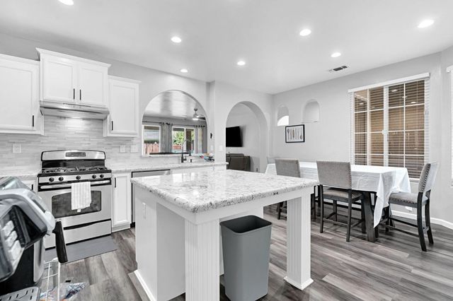 4638 W Oslin Avenue, Fresno, CA 93722