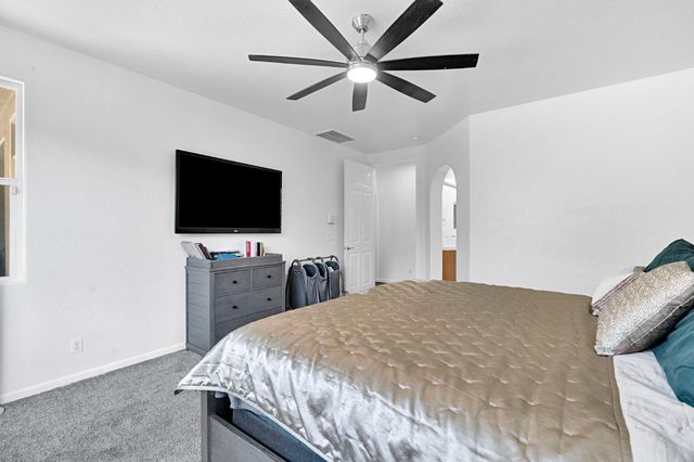 4638 W Oslin Avenue, Fresno, CA 93722