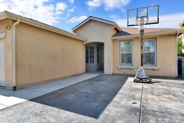 4638 W Oslin Avenue, Fresno, CA 93722