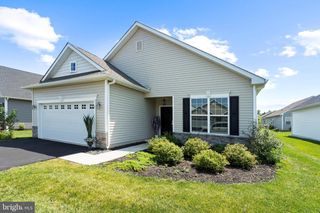 3 COLISEUM DR, Eastampton, NJ 08060