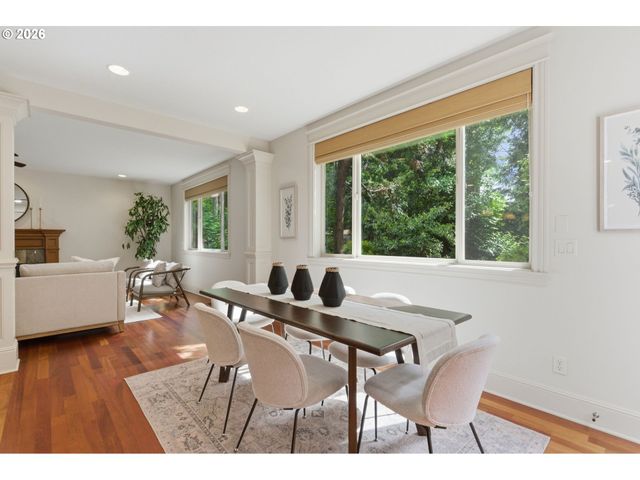 15846 ALLISON Pl, Lake Oswego, OR 97035