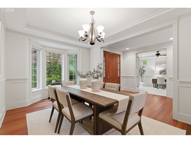 15846 ALLISON Pl, Lake Oswego, OR 97035