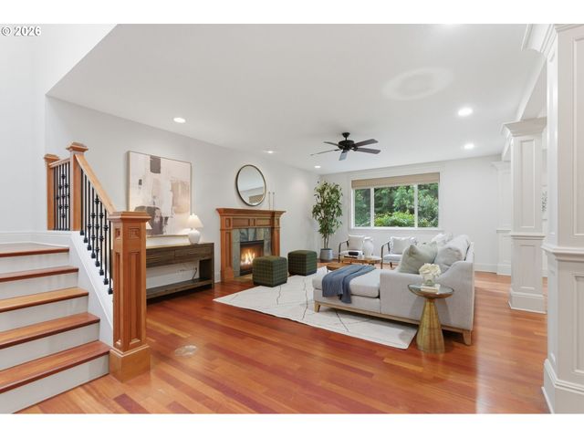 15846 ALLISON Pl, Lake Oswego, OR 97035