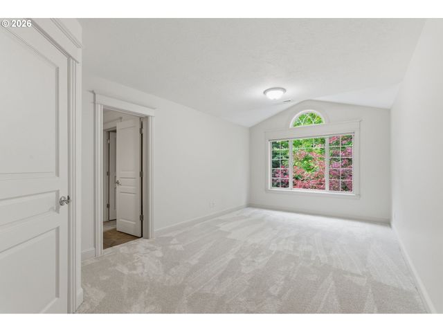 15846 ALLISON Pl, Lake Oswego, OR 97035