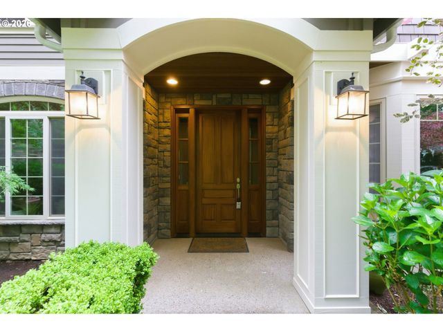 15846 ALLISON Pl, Lake Oswego, OR 97035