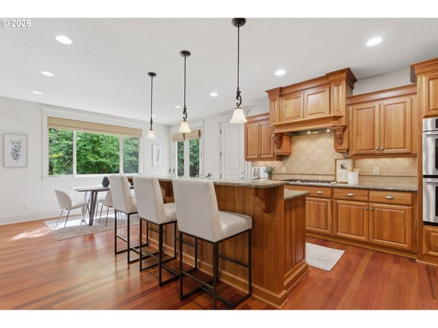 15846 ALLISON Pl, Lake Oswego, OR 97035