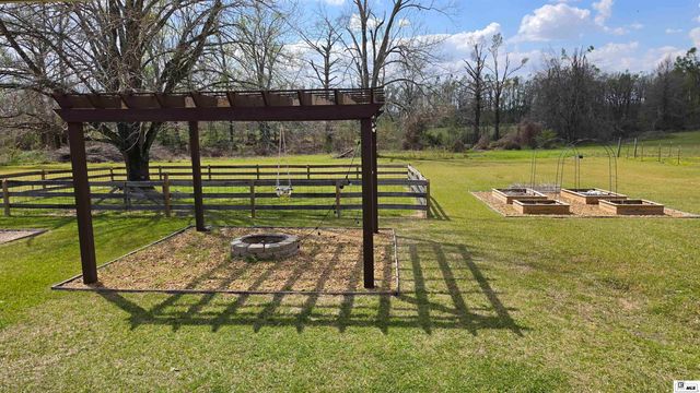 111 CARSON ROAD, Delhi, LA 71232