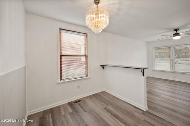 10719 Charlene Dr, Fairdale, KY 40118