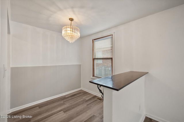 10719 Charlene Dr, Fairdale, KY 40118