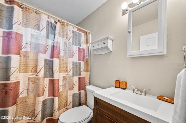 10719 Charlene Dr, Fairdale, KY 40118