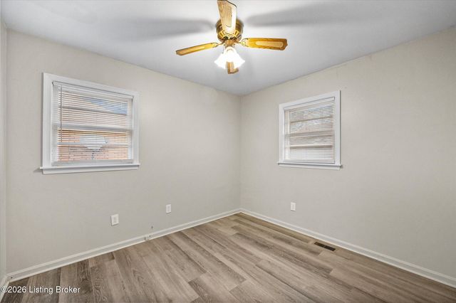 10719 Charlene Dr, Fairdale, KY 40118