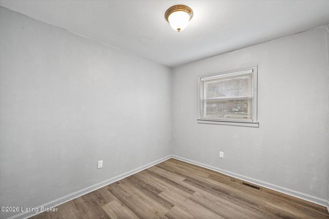 10719 Charlene Dr, Fairdale, KY 40118