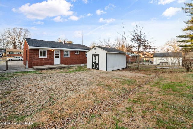 10719 Charlene Dr, Fairdale, KY 40118