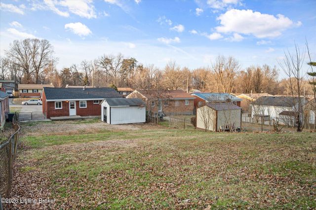 10719 Charlene Dr, Fairdale, KY 40118