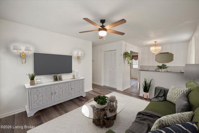 10719 Charlene Dr, Fairdale, KY 40118