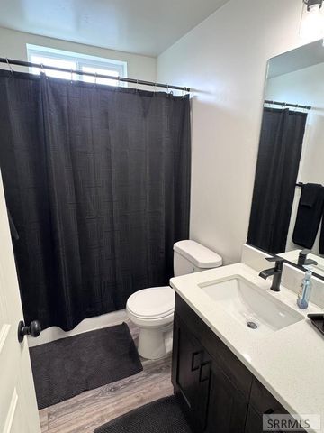 472 Fieldstone Ave, Rigby, ID 83442