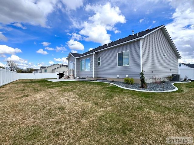 472 Fieldstone Ave, Rigby, ID 83442