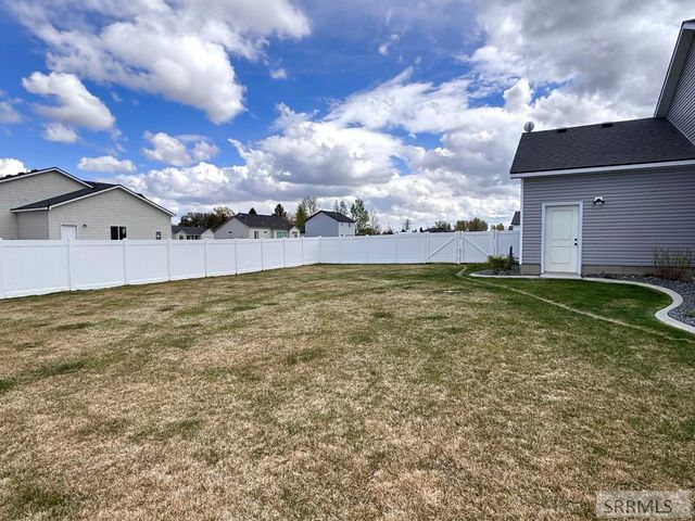 472 Fieldstone Ave, Rigby, ID 83442