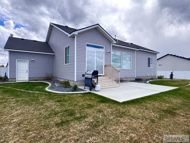 472 Fieldstone Ave, Rigby, ID 83442