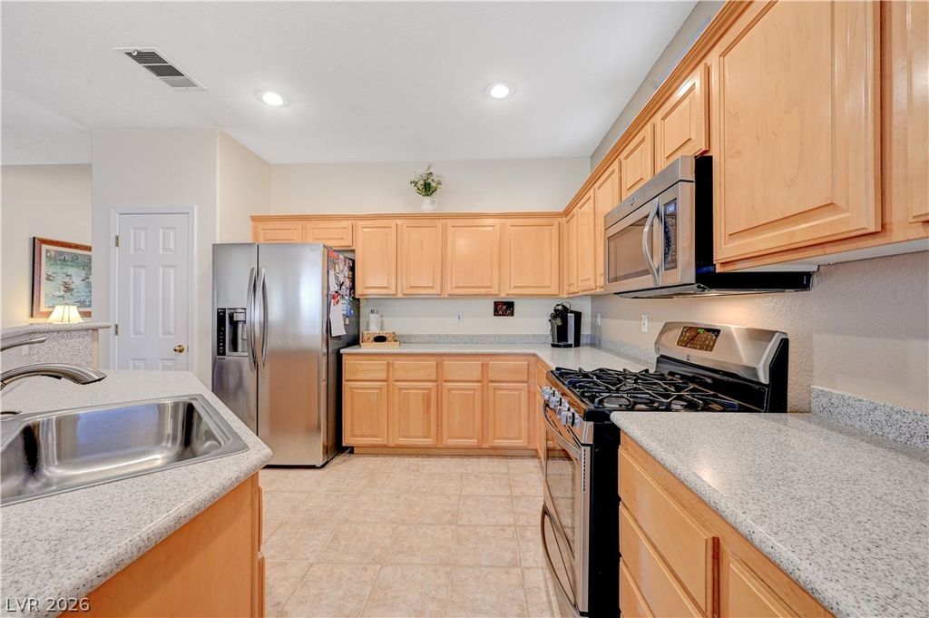 10255 Songsparrow Court, Las Vegas, NV 89135 — photo 3