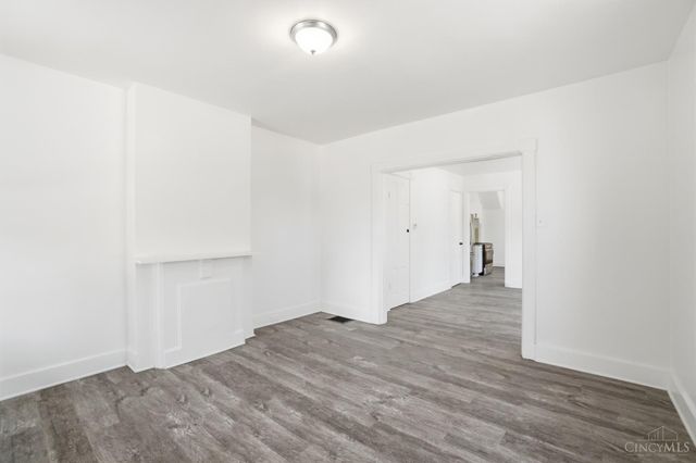 4569 N Edgewood Avenue, Cincinnati, OH 45232