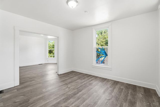 4569 N Edgewood Avenue, Cincinnati, OH 45232