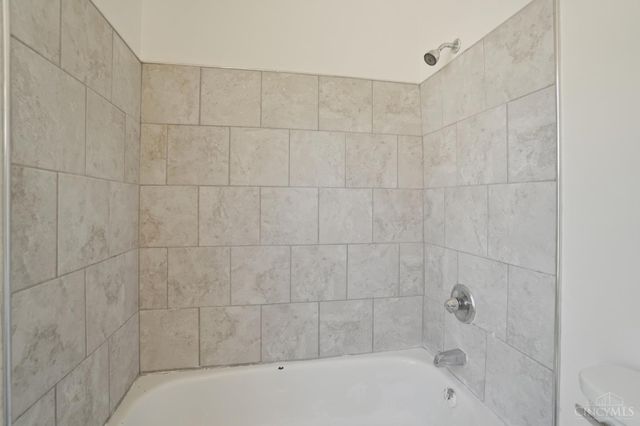 4569 N Edgewood Avenue, Cincinnati, OH 45232